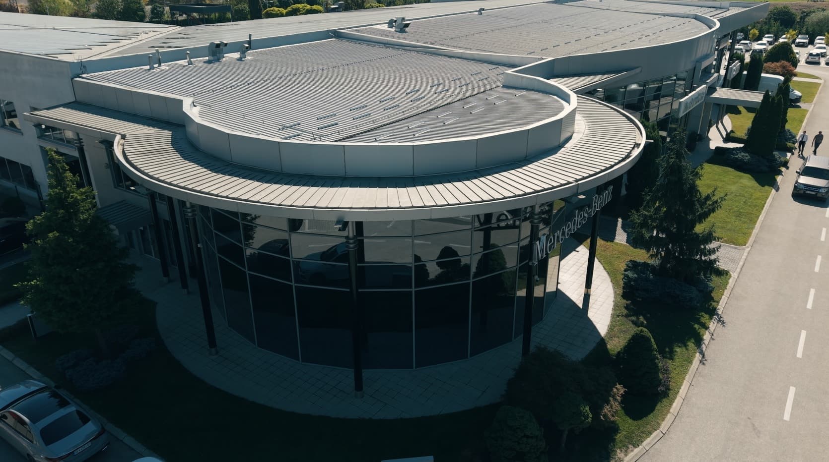 Деловен Објект со Изложбен Салон — МАК АУТО СТАР, Општина Гази Баба, Скопје 7